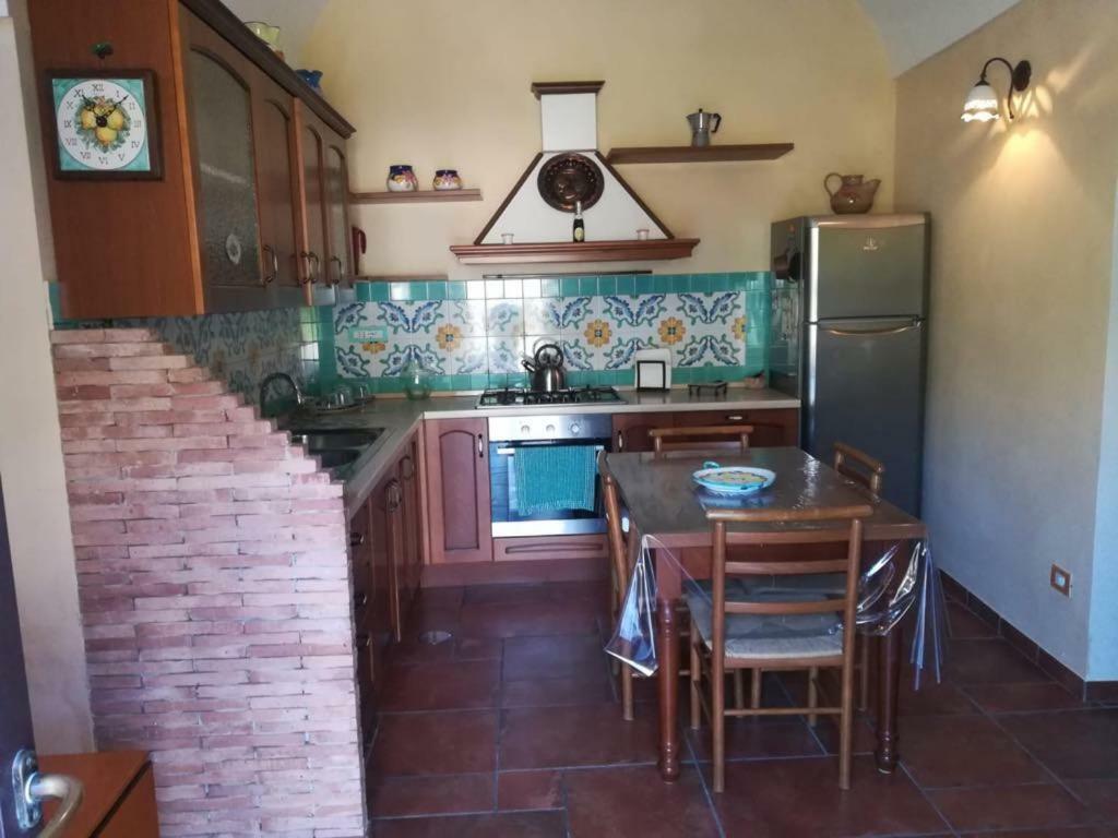 Contrada Vigna Bed & Breakfast Vietri Luaran gambar